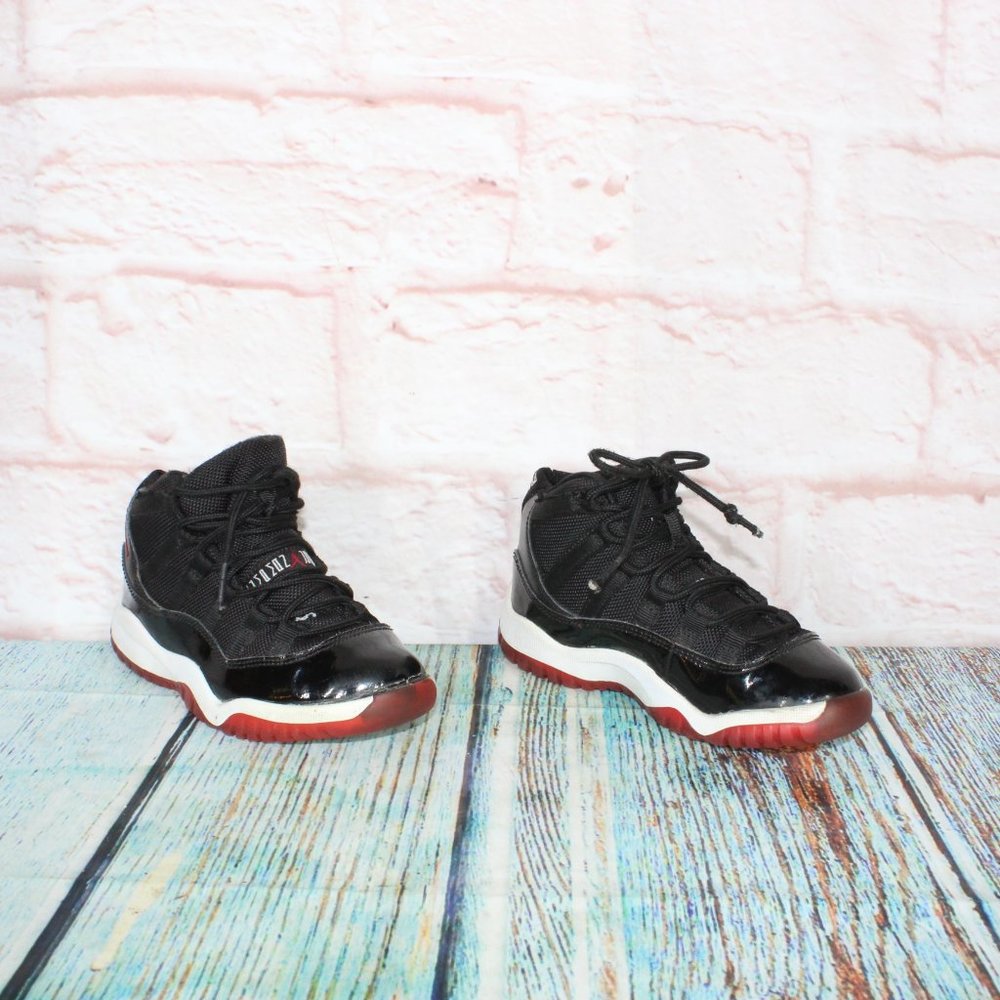 Nike Air Jordan 11 Retro Bred Black Patent Leather Mesh Shoes Size 11 C - Picture 3 of 11